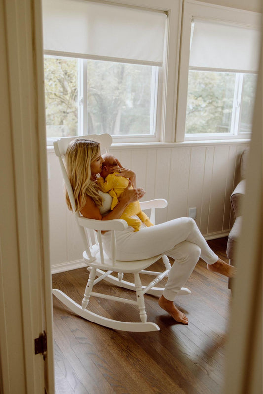 Surviving the Newborn Witching Hour: A Mom’s Story of Support and Connection