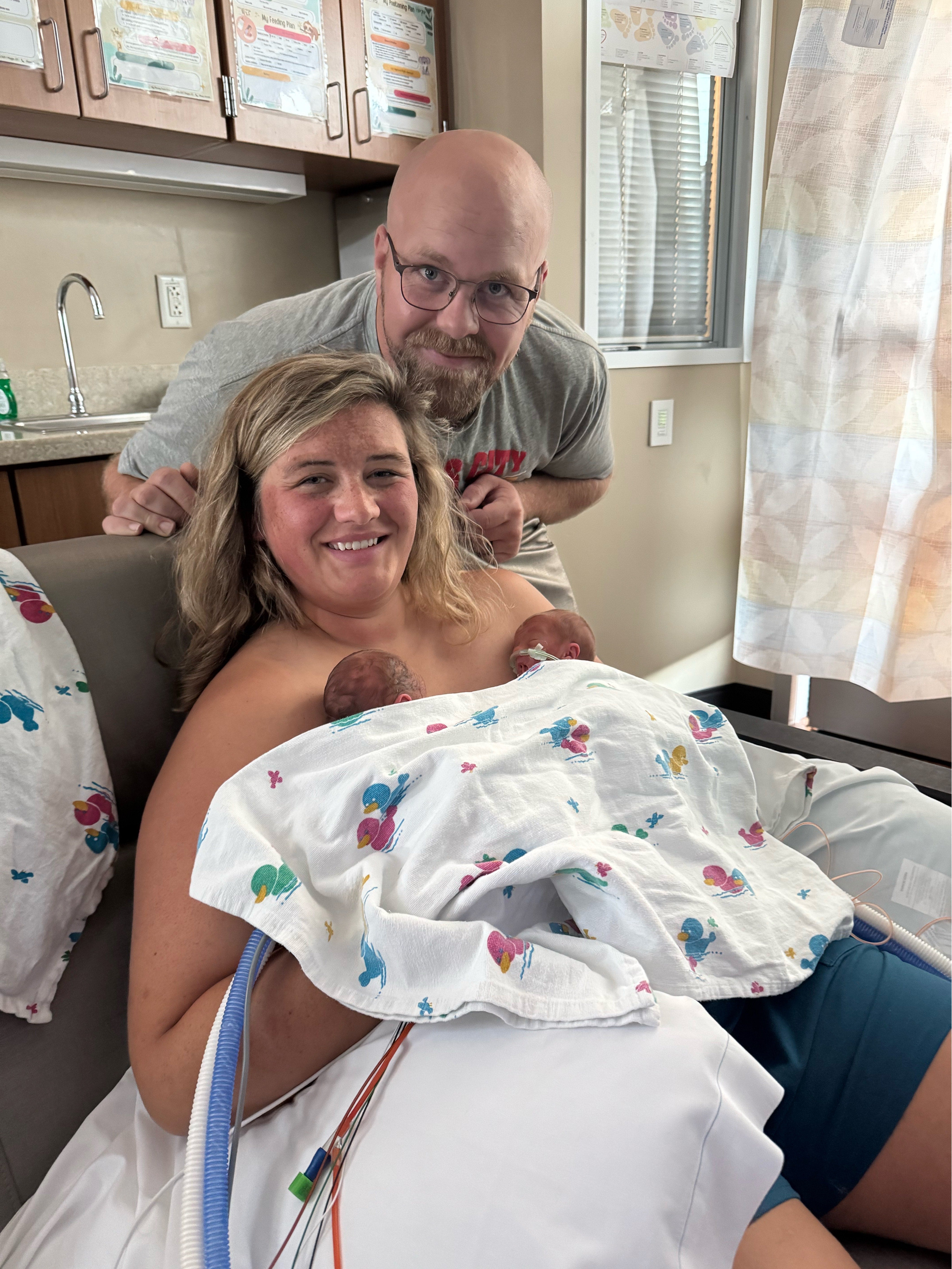 Skin-to-Skin Miracles: A Twin Preemie Story of Bonding, Healing & Hope ...